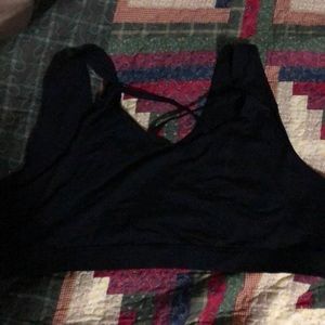 Torrid size 4 sports bra